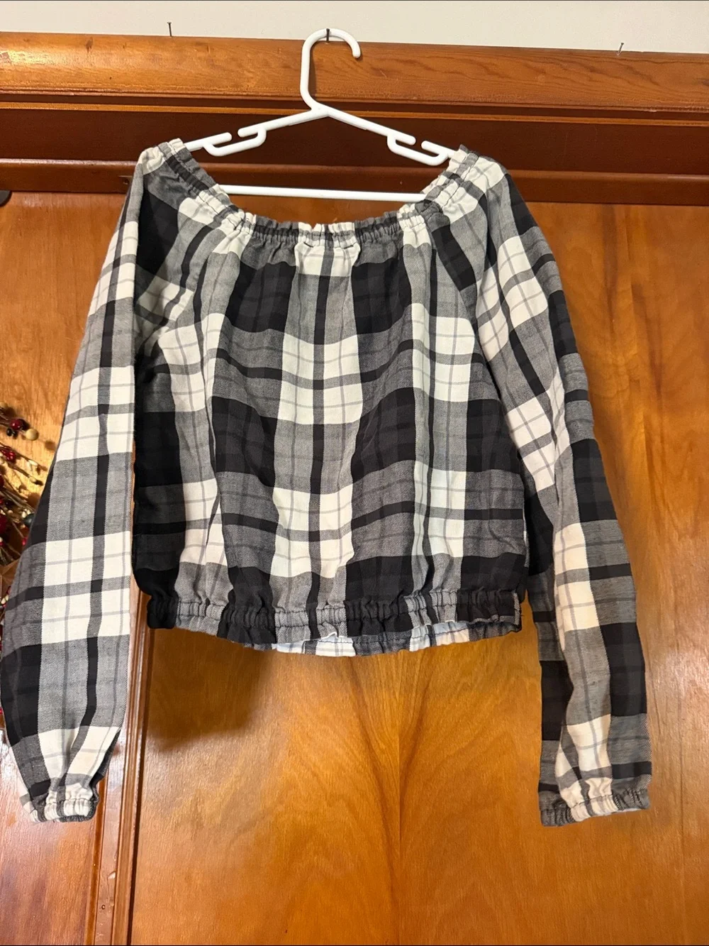 The Children's Place Black and White Plaid Long Sleeve Off-Shoulder Top